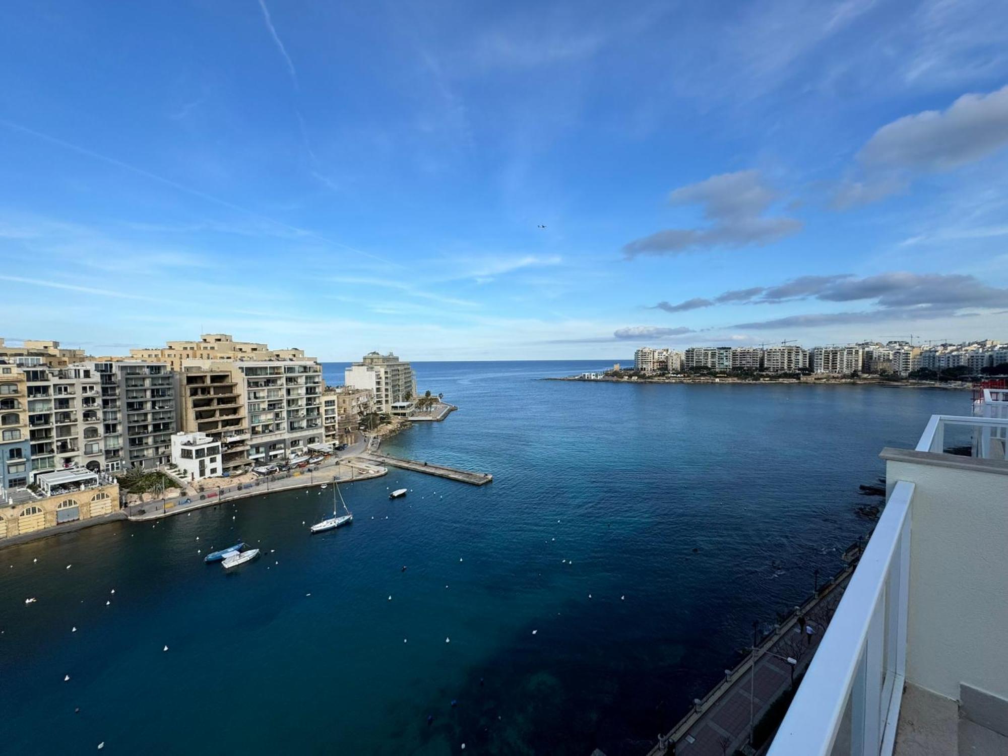 Giuliani Seafront Penthouse 15 Saint Julian's