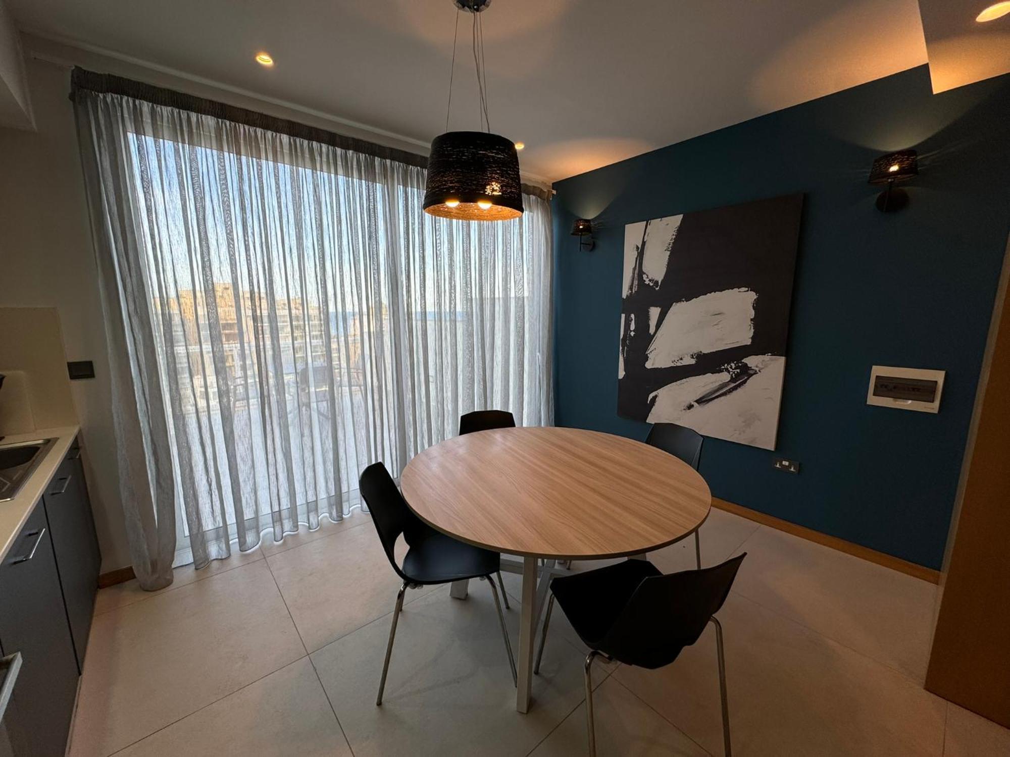 Giuliani Seafront Penthouse 15 *