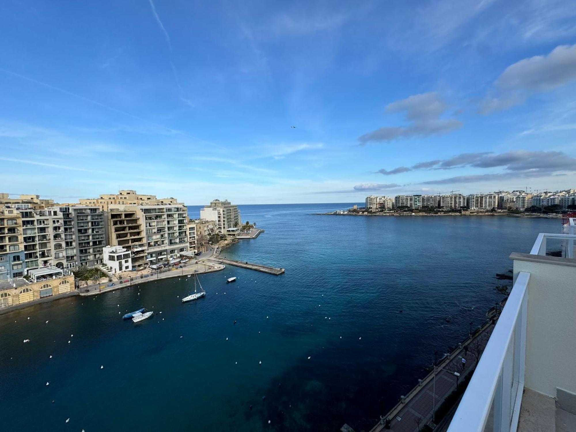 Giuliani Seafront Penthouse 15 * Saint Julian's